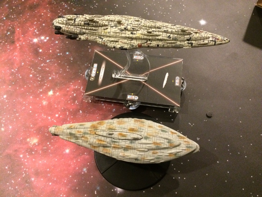 Just for fun, here is the new Home 1 up against a similar MonCal ship from the old SW ship CMG.